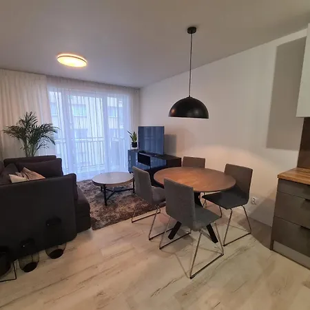 River Paradise With Parking 아파트 *