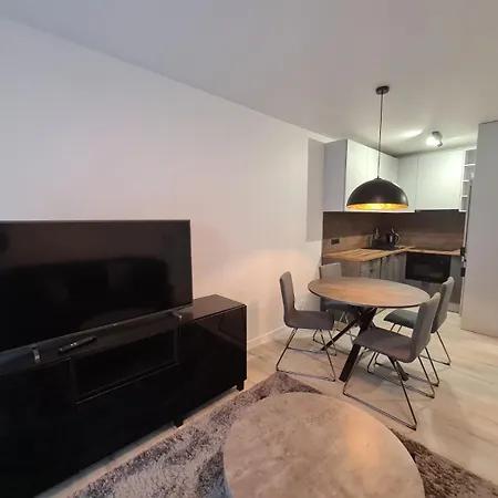 River Paradise With Parking שצ'צ'ין