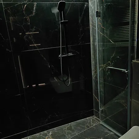 River Paradise With Parking 아파트 *