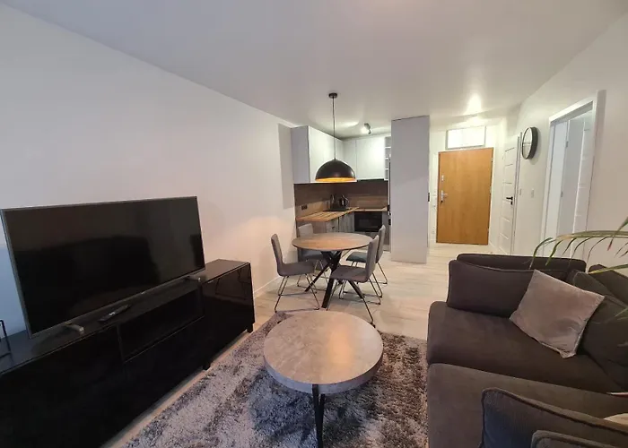 River Paradise With Parking דירה *