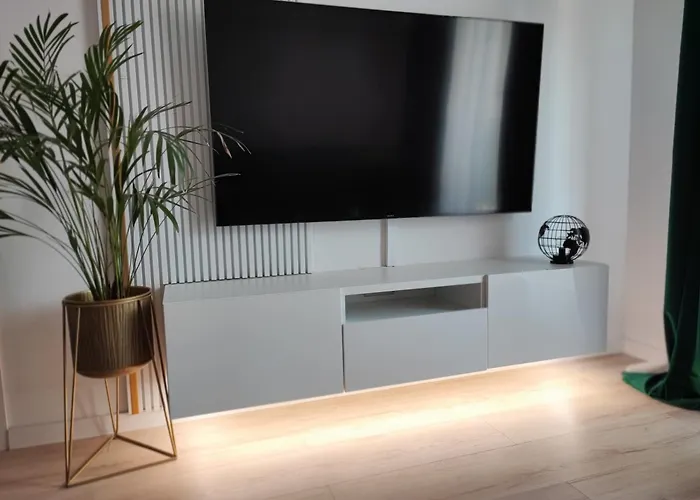 River Paradise With Parking דירה